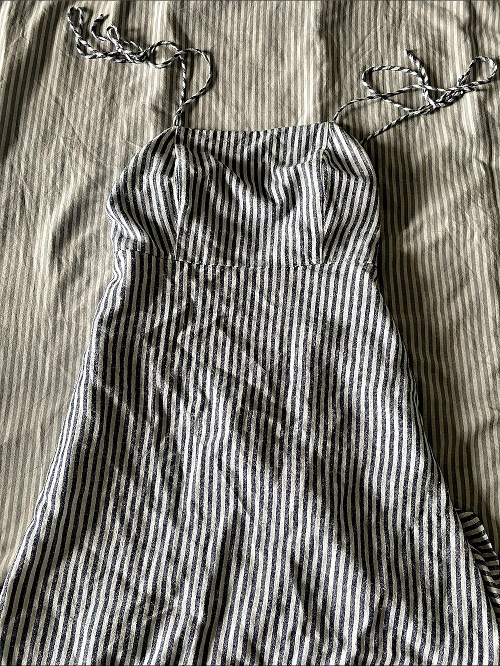 Old Navy Striped Mini Dress in Blue & White Size XS Like New